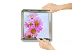 Clip On Frame (Display Frames) 1 - Circleone