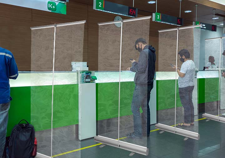 Roll Up Screen Sneeze Shield  3 - Circleone