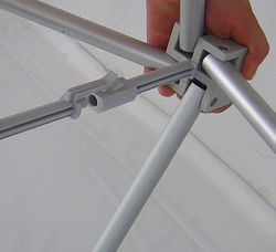 fabric-pop-up-curved-display-05