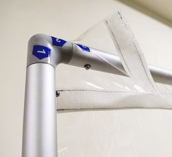 floor-standing-sneeze-shield-006