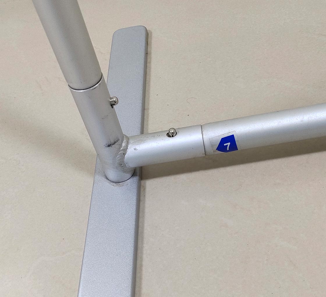 floor-standing-sneeze-shield-007