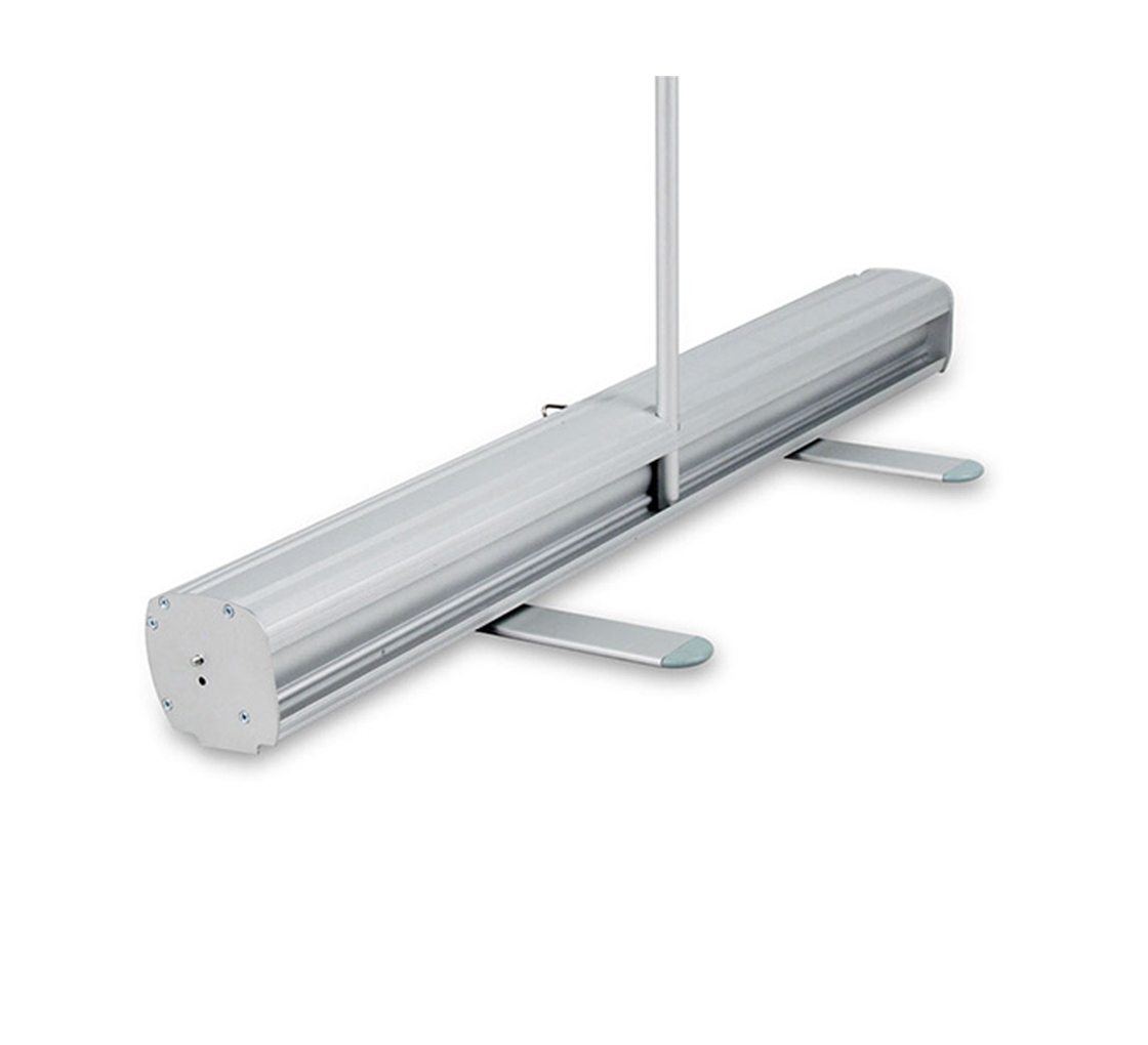 retractable-roll-up-banner-stands-07