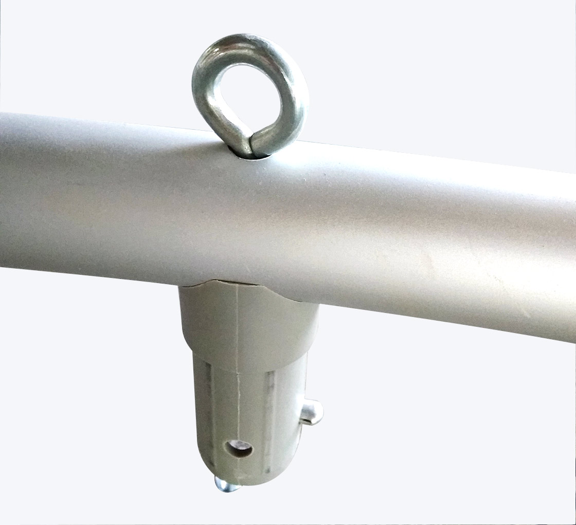 sky-tube-square-hanging-banners-3